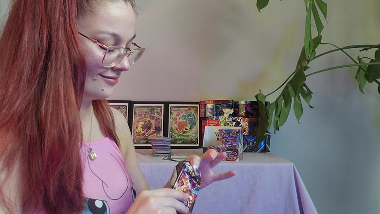 petitesubkitten: Nová karta Obsidian Flames Full Booster Box vytáhne