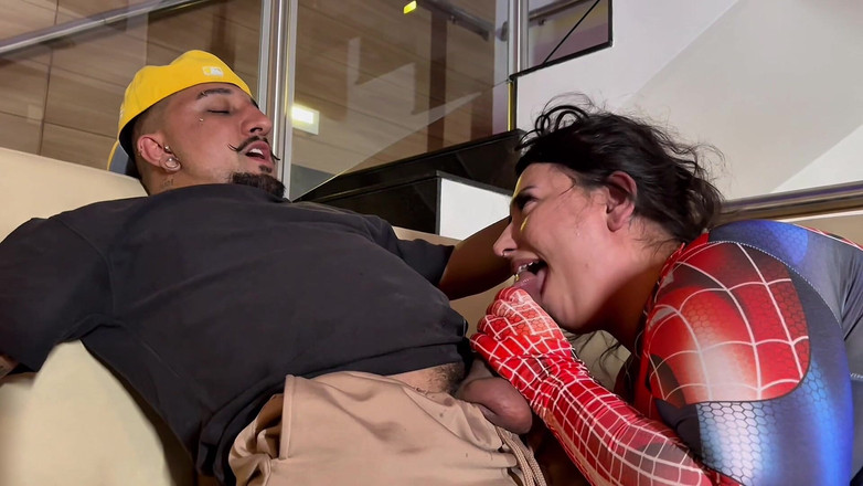 Agatha Ludovino: Tổng hợp những màn thổi kèn cổ họng sâu hay...