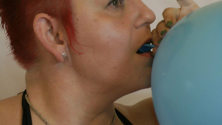 Anna Devot: Annadevot - バスタブでのバルーンセッション