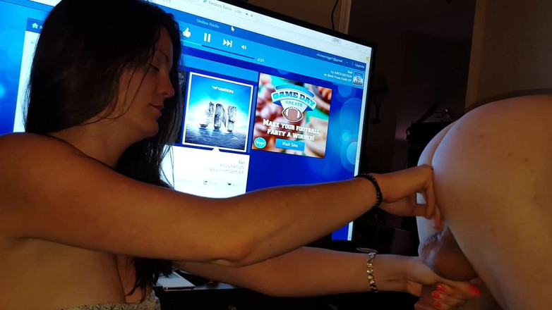 Switch sluts: ベビーオイルで少し夢中になりました笑トムウッズ2020