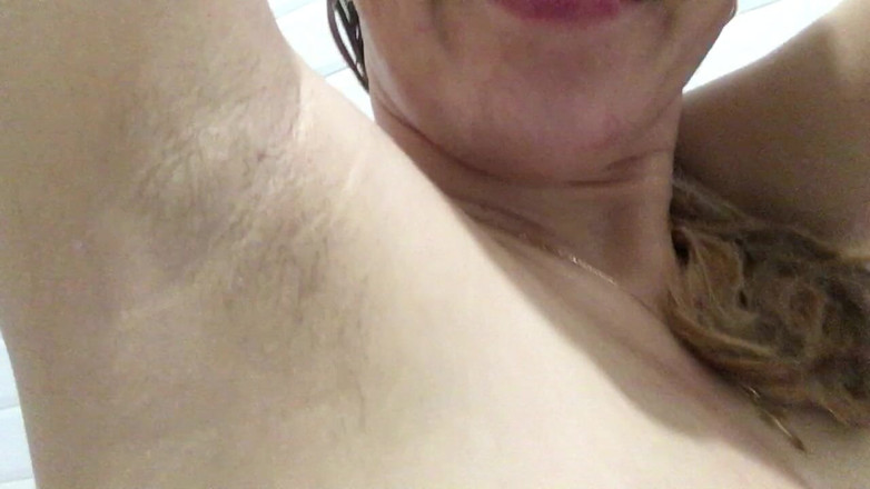 Risky Hairy Couple: Chlupatá podpaží a velké svaly