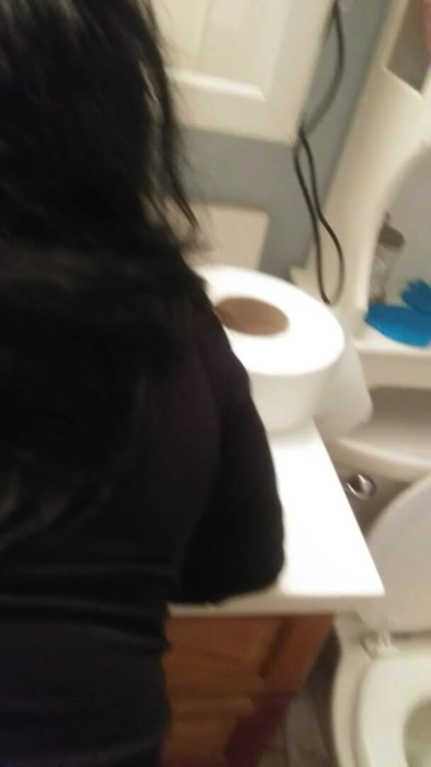 Anal_Angi_Rose: ふしだらな女がパーティーでBBCのお尻を連れて行く