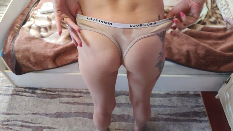 DirtyLubov: Scopata vagina in posizione cane