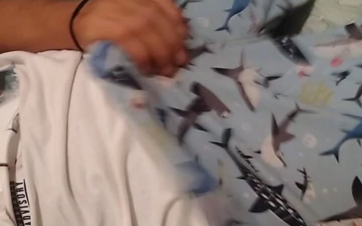 AlexAlejandro13: Ich komme sehr stark und berühre mich selbst