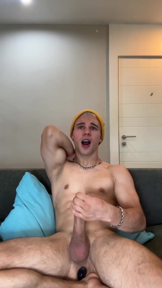 Strong Boy Jerking off (Max Russell)