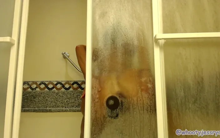 JessRyan: Honeymoon Shower Time