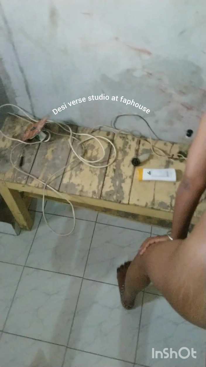 Desi Sex Slave: Desi Girl Anal plug and ass jebanie Desi Bhabhi Anal...