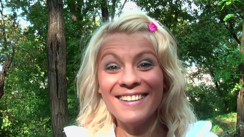 EroticPlanet XXX: Festa Di Scopate Selvagge Di Ragazze Della Scuola