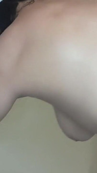 Oralsex Mit Schneemädchen in Badezimmer