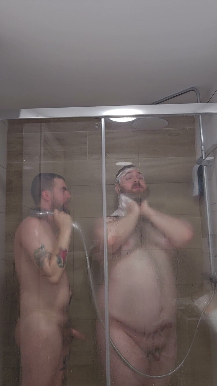 Osoychaser: Bears in the Shower! (no Sex)