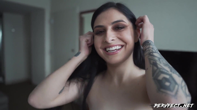 Pervfect: Kaitlyn делает минет в видео от первого лица