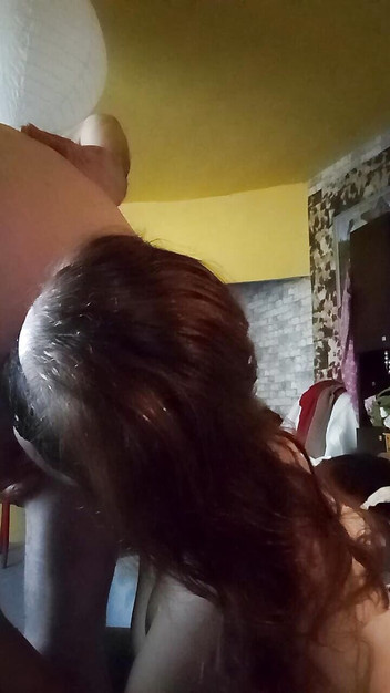 Gottini44: Isteri gila menggigit, menjilat pantat suaminya dan menjoloknya