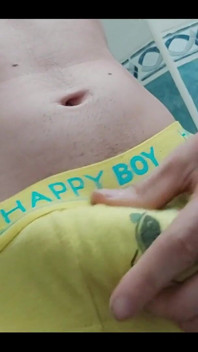 Cumming in my yellow underwear!