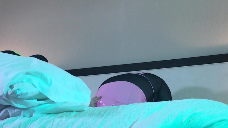 Jake Grand the man: Bekaret kemeri içindeki trans kadın sert sikiliyor - derleme 3