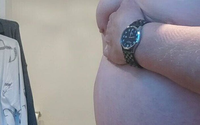 Karlchengeil: 화장실에서 또 다른 자위