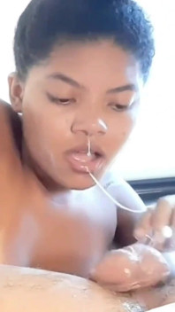 Compilation de belles scènes de belle-fille à partir d’une gorge profonde et d’éjaculation