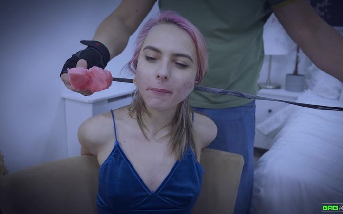 Gag Attack: Chloe Toy - robando niñera atrapada por el empleador