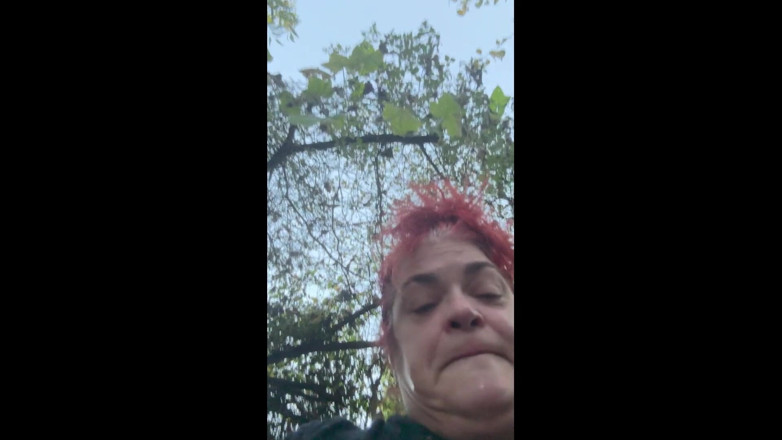 Liz Heat: Ratu rambut merah sekop lagi asik cowok kulit hitam 20 cm