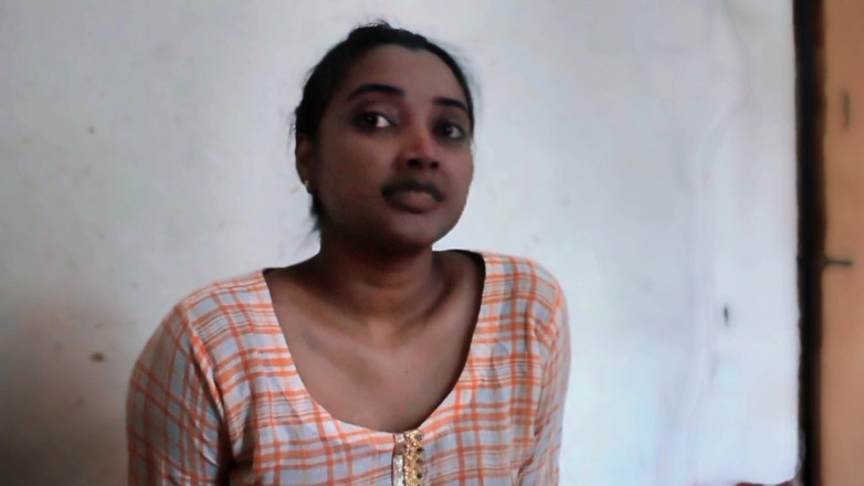 Favorite obsession: Saya berkongsi katil saya dengan adik tiri saya dan saya...