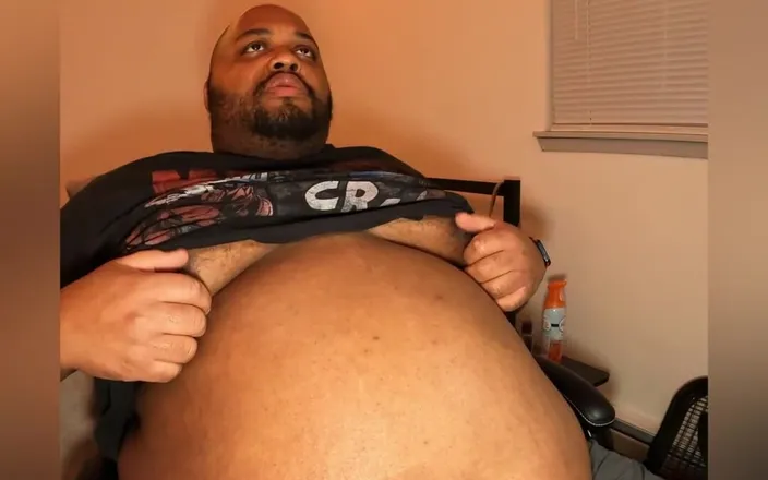 Blkhole420: Stuffed and bloated before bed