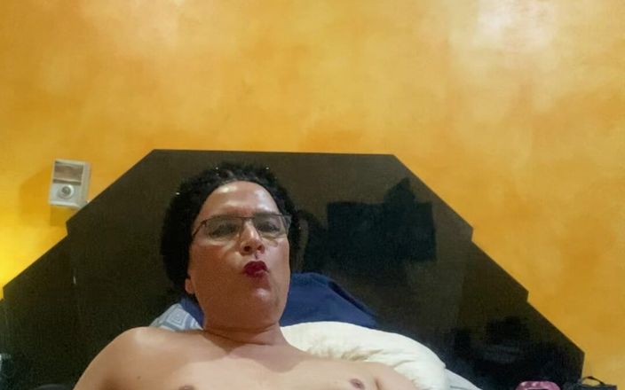 Emmanat studios: Emmanataly, trans excitée