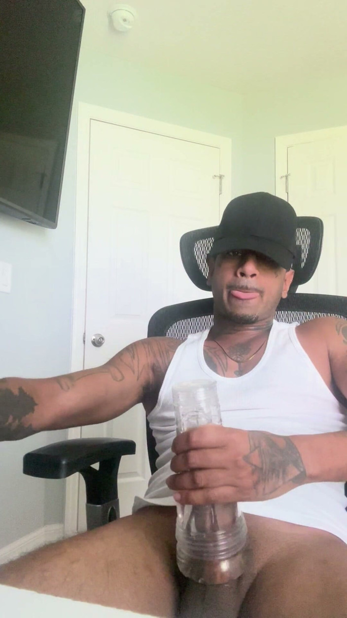 Nando Sinz: Using a Clear Fleshlight and Nutting - Nando Sinz