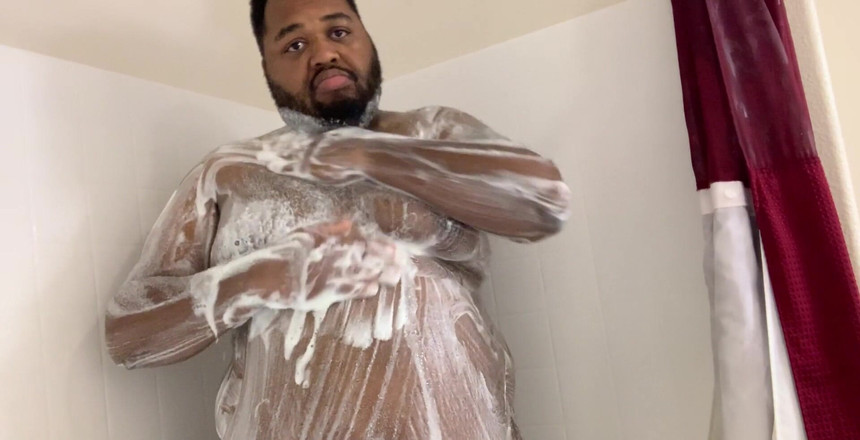 Blkhole420: Гейнер в душе