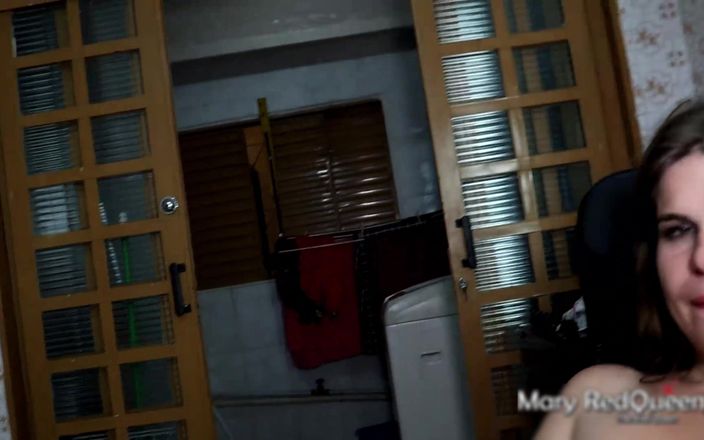 Redqueen films: Eu chamei minha amiga para limpar e ela recebeu a...