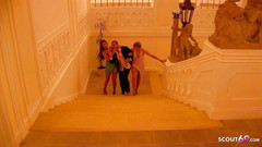 Full porn collection: Dvě hubené teenagerky Cristyna a Candy berou cizince po párty...