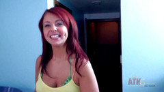 ATKIngdom: Harika kızıl saçlı genç kız