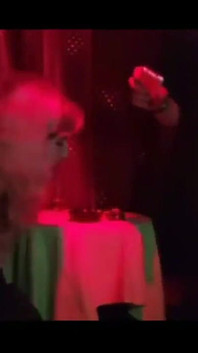 Untuk keseronokan 1 (menaja jamin)