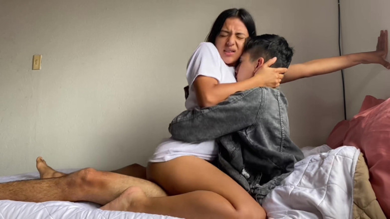 Solo_incognita: 我的邻居在共用沙发上自慰。我应该如何解释这一点