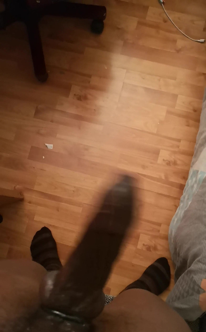 Amadeus: J’adore ma grosse bite alors tu aimes ça ?