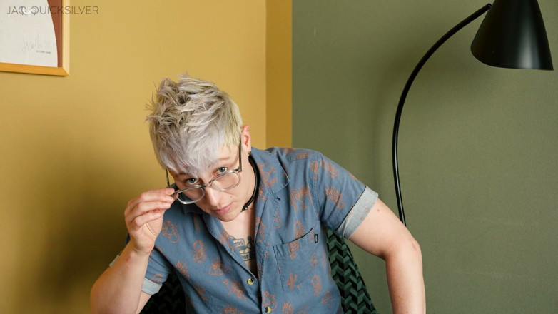 Jaq Quicksilver: Pervy Trans Ta nárazy do vaší třídy za cenu X...