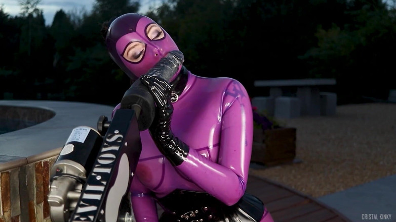 Cristal Kinky: Cristal Kinky Lilac Rubber Doll Solo Fucking Machine Outdoors