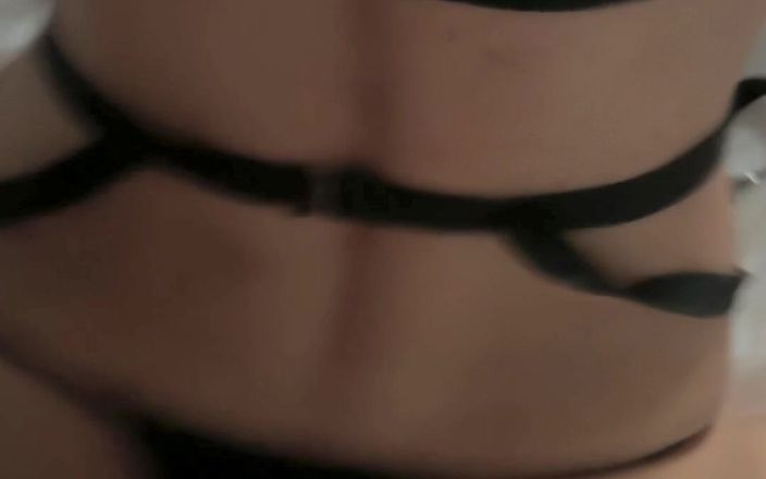 wannahavefunx: Genç Hollandalı adam ilk kez femboy amcığımı denedi