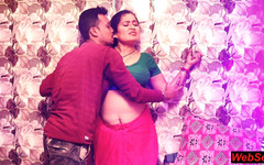 WebSex Premium: Une Bhabhi Juteuse Baise Avec Son Devar! Une Bhabhi Se...