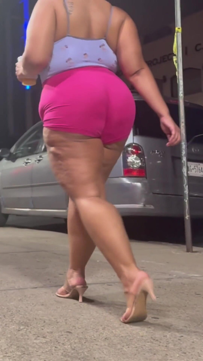 PutiLing: Leg Tease - High Heels Fetish - Puerto Rican BBW Fat Ass -...