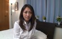 My Porn King: Peluda japonesa madura está haciendo su primer video porno