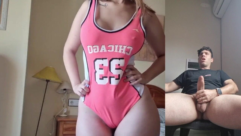 Holycandy: Czynię jego penisa bardzo twardym
