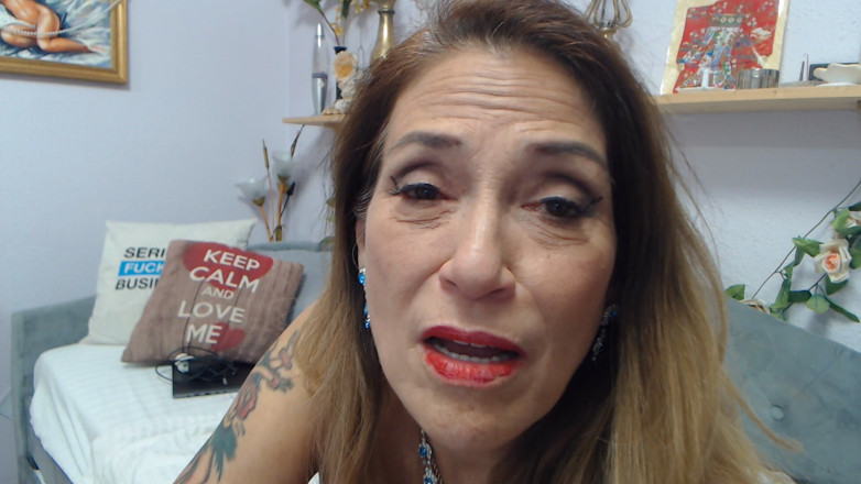 Melissa Johnson: JOI Face Close-up, as I Ride My Anal Dildo!