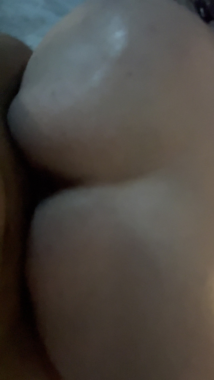 El Miggy 6x9: To je nějaká mokrá kundička