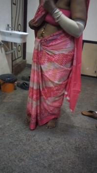 Saree Hot