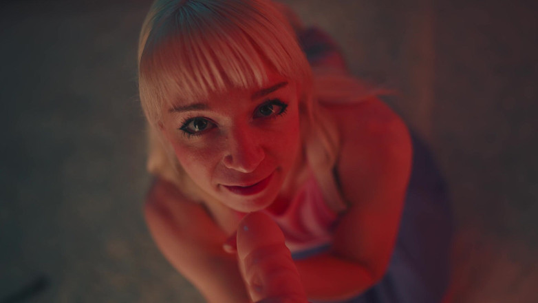 Jolie Lyon: Odamda ürkütücü arkadaşım