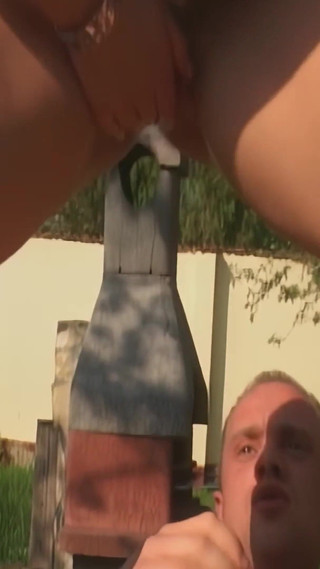 Thumbnail of Pee Queen - Drowns Her Slave