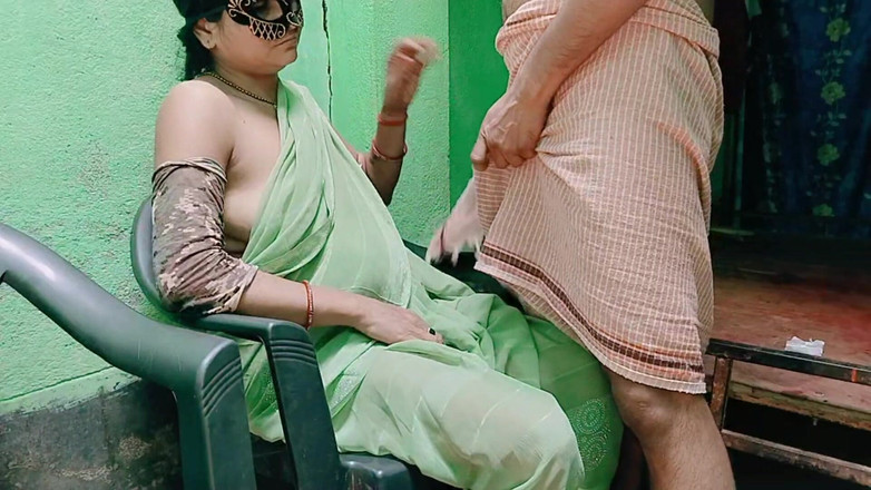 NituRandi94: देसी मम्मी शुद्ध असली देसी चुदाई कर रही है