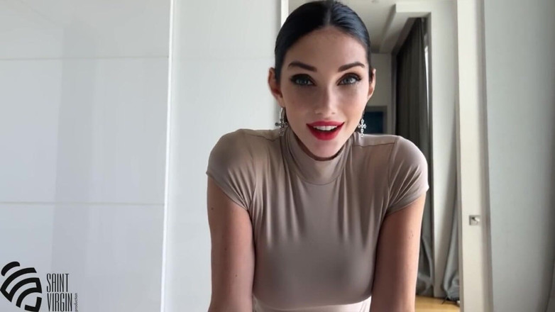 LizaVirgin: 의붓아버지에게 파티에 가달라고 부탁하는 의붓딸
