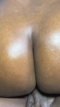 • Bini miang mengongkek saya dengan begitu keras sehingga saya mengisi pepeknya - creampie amatur