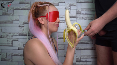 AnGelya G: Une demi-sœur infidèle dans un jeu fruitier ! Elle a aimé !...