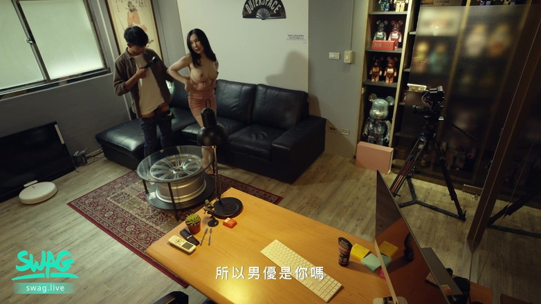 SWAG.live: Fake Shoot- el camarógrafo folla duro el coño mojado de...